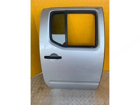 Форточка задняя правая Nissan Navara, 2008 г., OEM 82262EB320, арт. 223109
