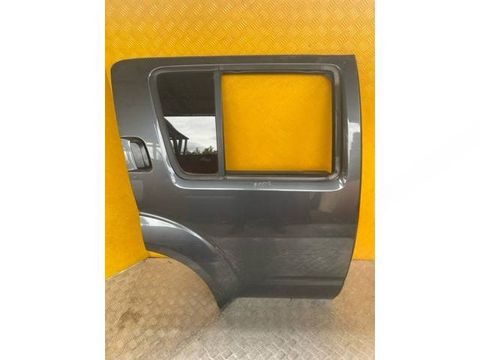 Форточка задняя правая Nissan Pathfinder, 2010 г., OEM 82262EB33A, арт. 223316