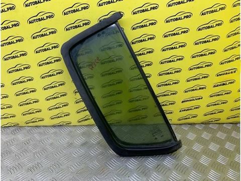 Форточка задняя правая Nissan Navara, 2012 г., OEM 82262EB320, арт. 244658