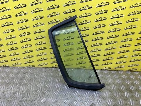 Форточка задняя правая Nissan Navara, 2011 г., OEM 82262EB300, арт. 245365
