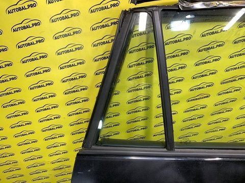 Форточка задняя правая Toyota RAV4, 2025 г., OEM 681880R070, арт. 250361