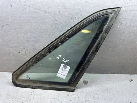 Форточка задняя правая Volkswagen Passat B4, 1993 г., OEM 357845298, арт. B113599556