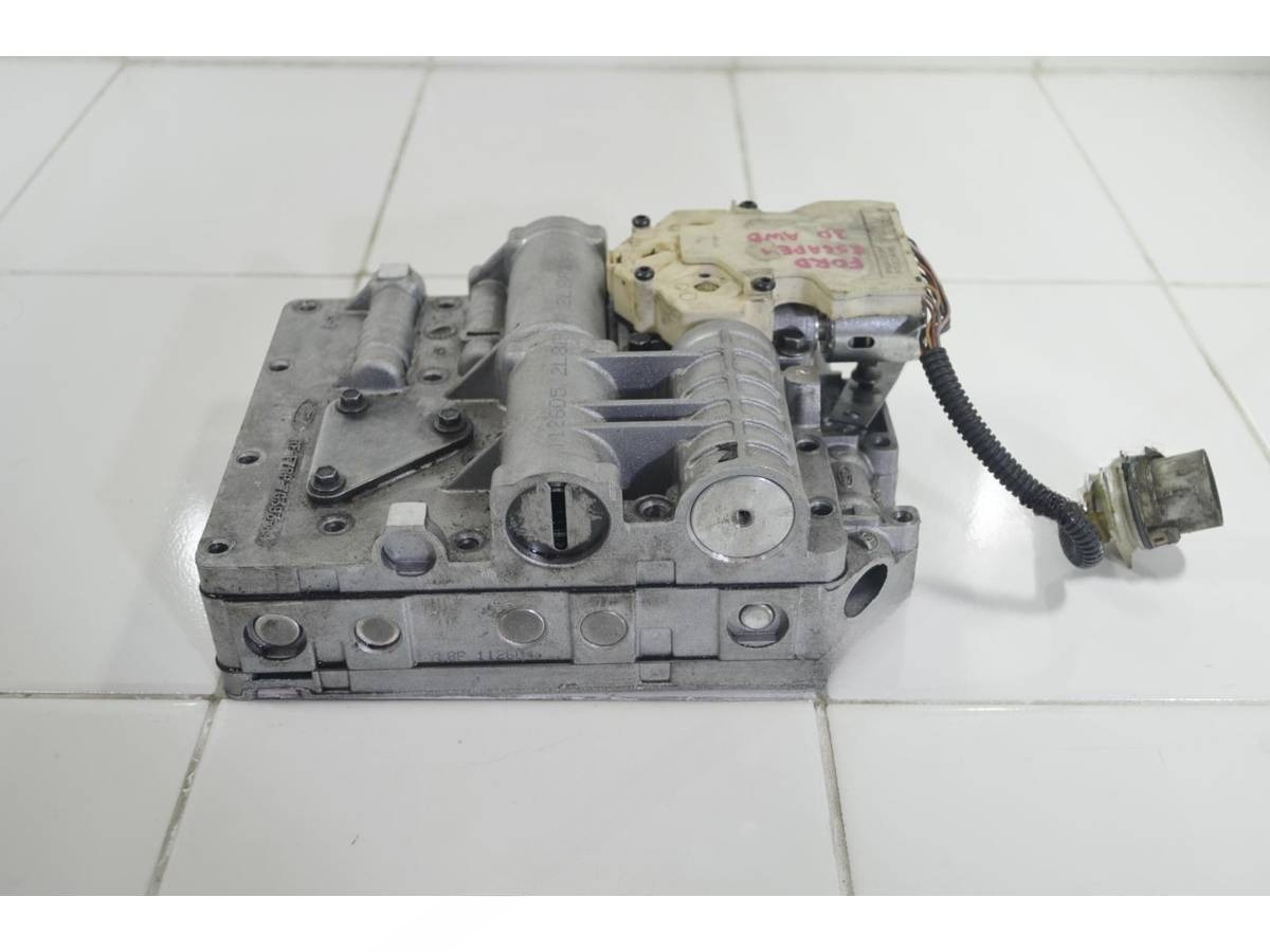 Новое Ford Escape EP3, 2000 г., OEM 2L8Z7A100AA, арт. 135661, фото 3