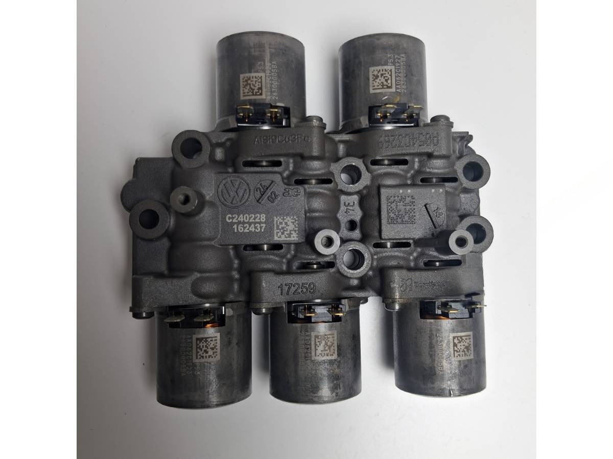 Новое Toyota Corolla, 2024 г., OEM 6812312800, арт. 18353, фото 3
