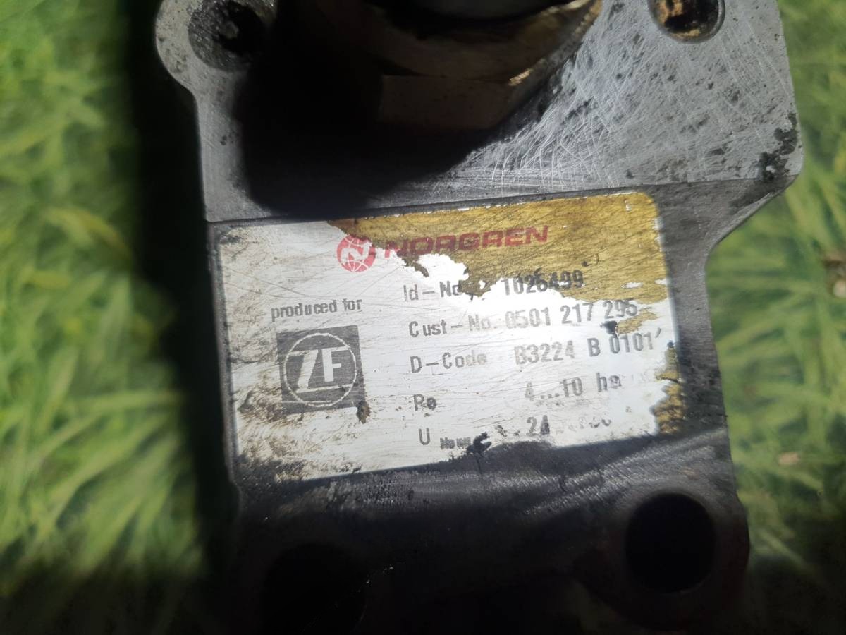 Новое Mitsubishi Outlander, 2006 г., OEM M000T20672, арт. 23385, фото 3