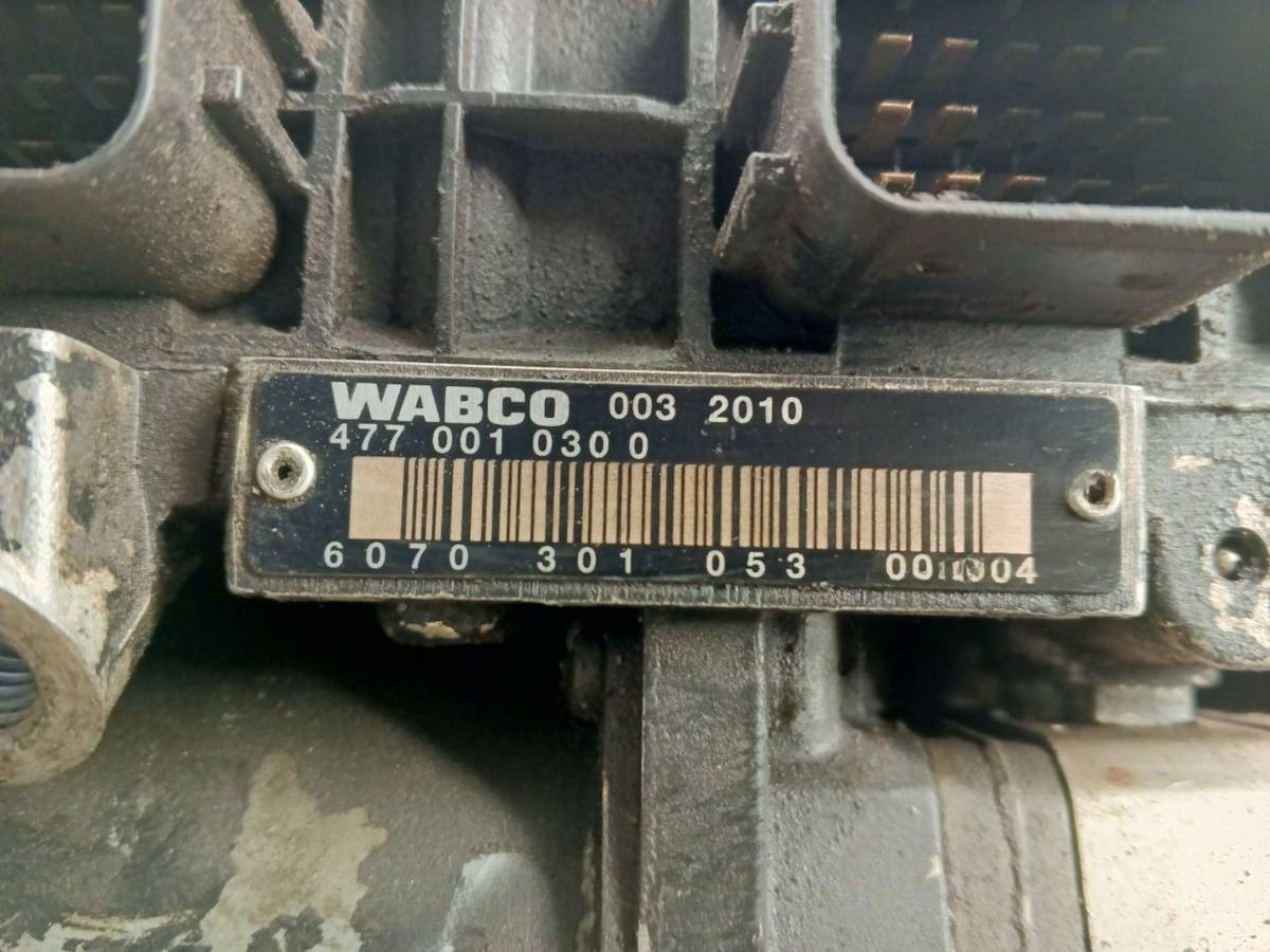 Новое Mercedes E W210, 2010 г., OEM 4770010300, арт. 53945, фото 7