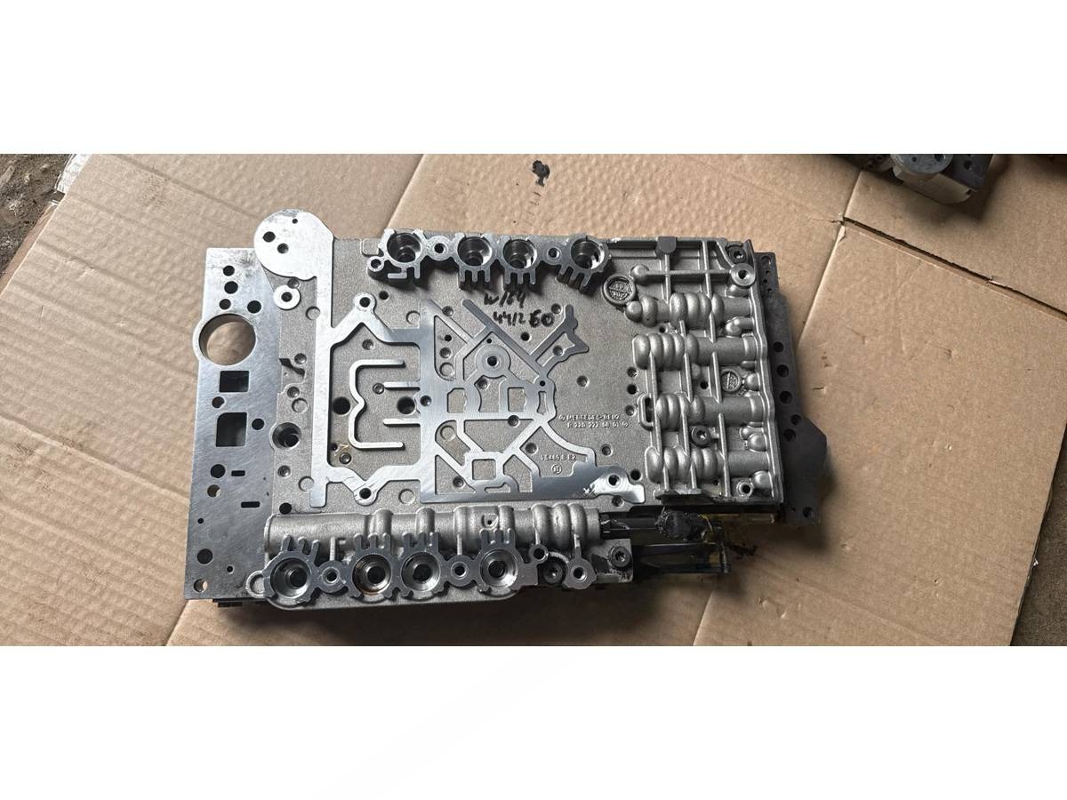 Гидроблок АКПП Mercedes GL X164, 2008 г., OEM R2202770801, арт. 697-1_2, фото 3