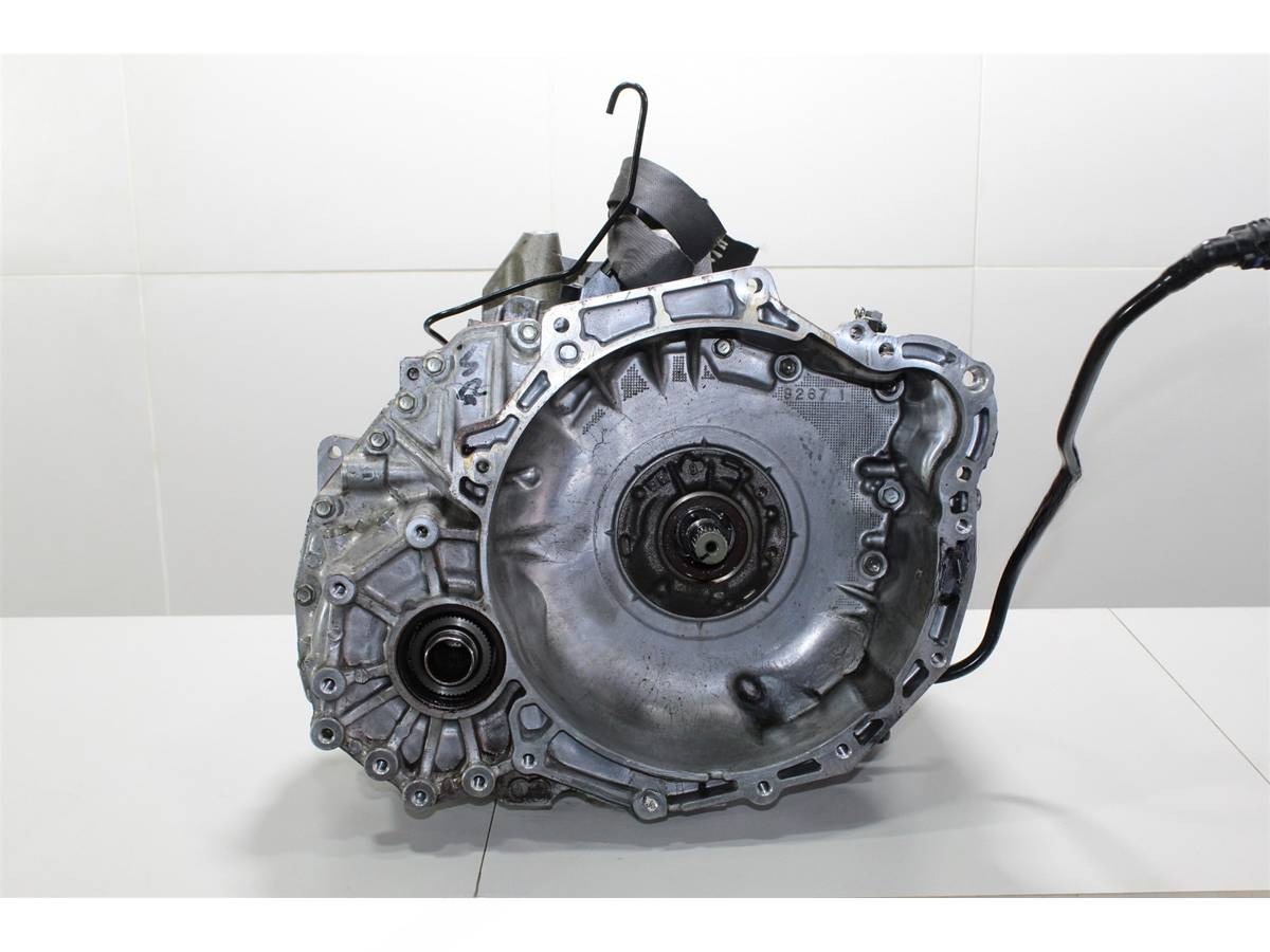 Новое Ford Focus L359, 2013 г., OEM LR024709, арт. 160013