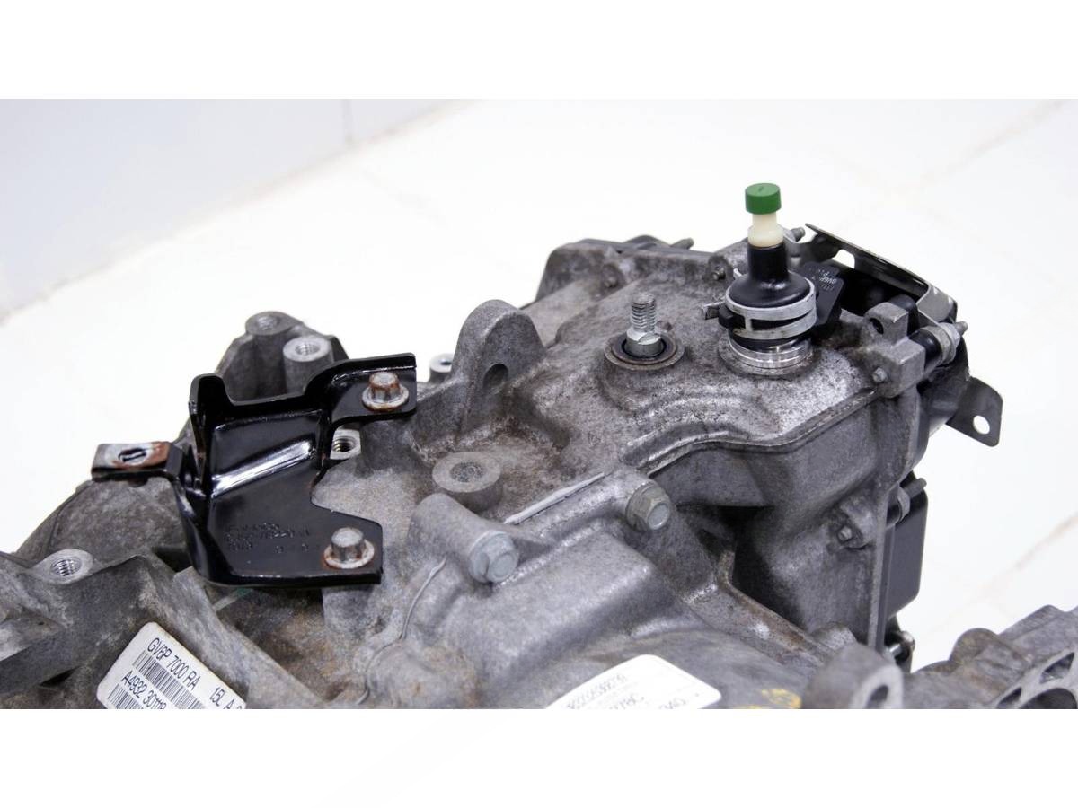 Новое Volkswagen Passat, 2018 г., OEM GV6Z7000B, арт. 164857, фото 2
