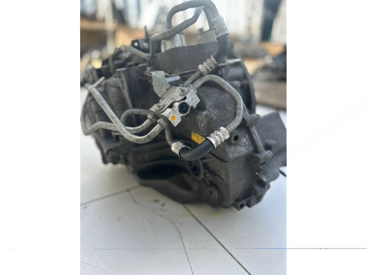 Новое Land-Rover Range Rover Sport, 2018 г., OEM LR002473, арт. 166921, фото 9