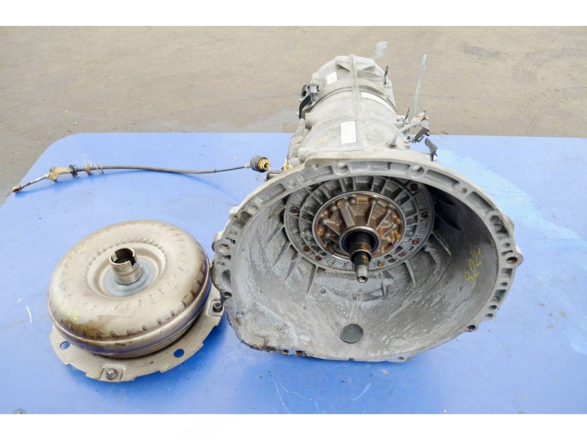 Новое Ford Focus L319, 2009 г., OEM LR043927, арт. 67717, фото 2