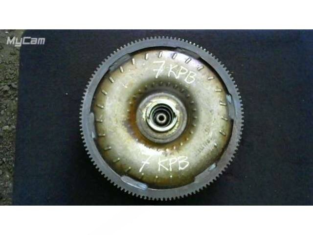 Новое Volkswagen Passat B3, 1990 г., OEM VOLKSWAGEN, арт. 7KPB