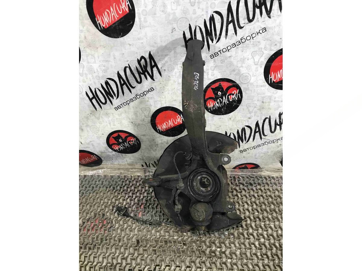 Поворотный кулак левый Honda Accord, 2012 г., арт. 04304-40361