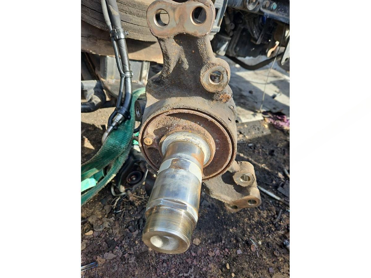 Поворотный кулак левый MAN TGX, 2018 г., OEM 81442016301, арт. 2840165123438