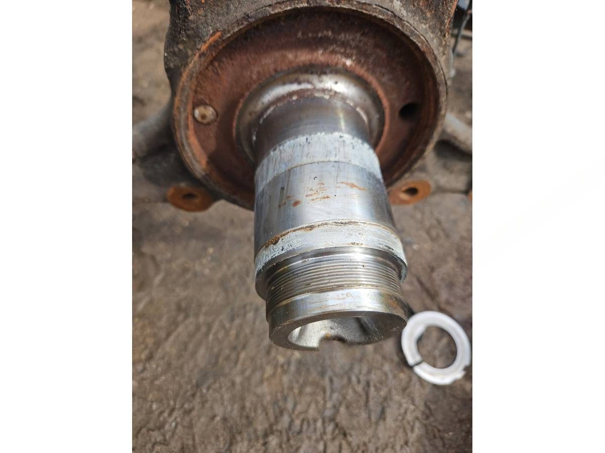 Поворотный кулак левый Mercedes Actros, 2015 г., OEM A9603321101, арт. 2840165123958