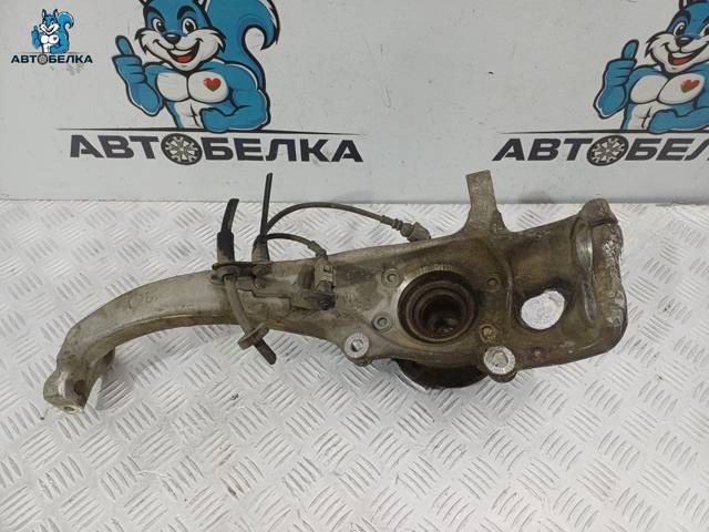 Поворотный кулак левый Audi A4 B8, 2011 г., OEM 4G0407242D, арт. 36181