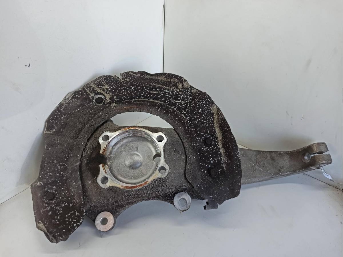Поворотный кулак левый BMW F10/F11/GT F07, 2013 г., арт. 54052150