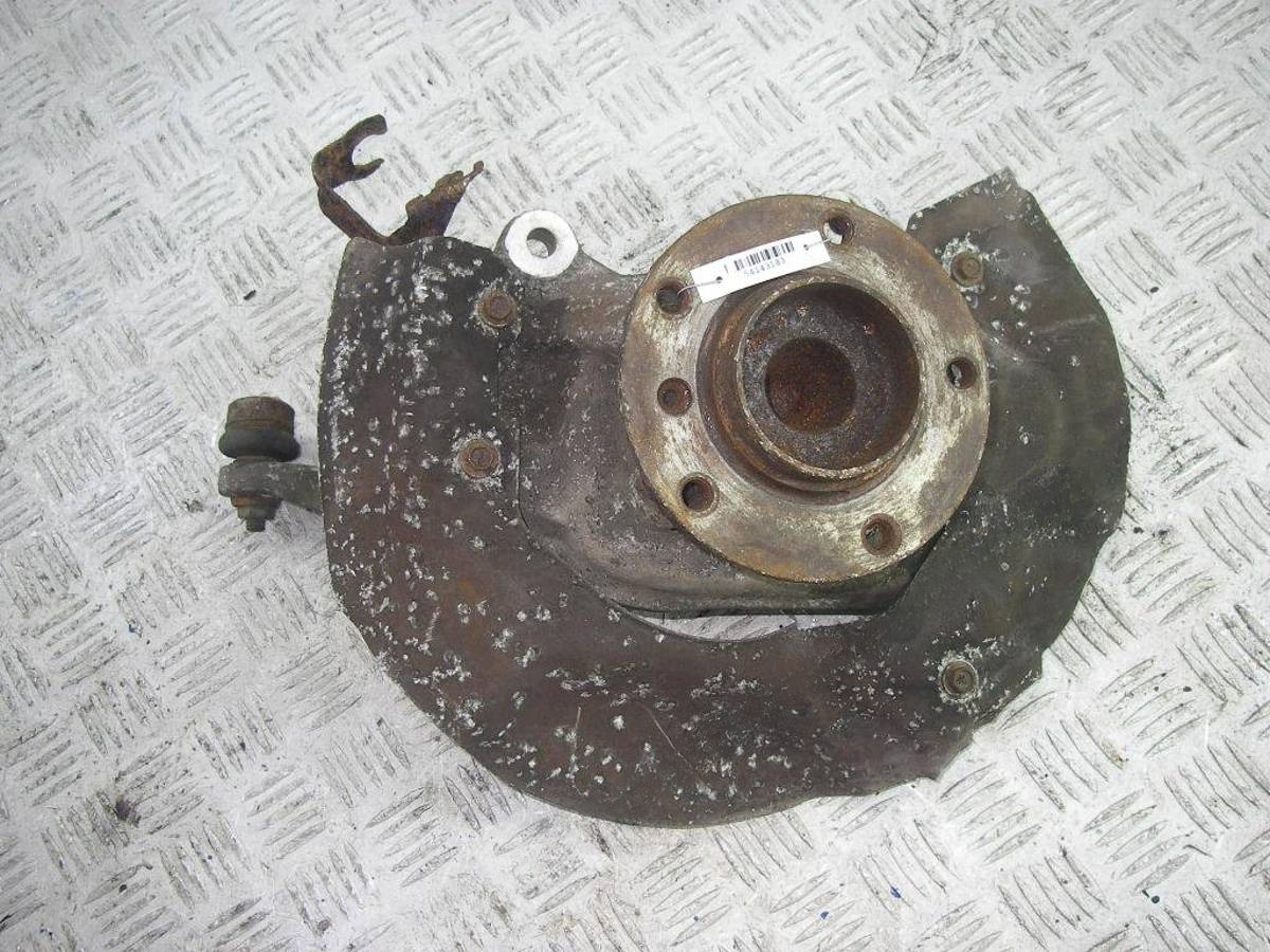 Поворотный кулак левый BMW E63/E64, 2004 г., OEM 6762017, арт. 54143183