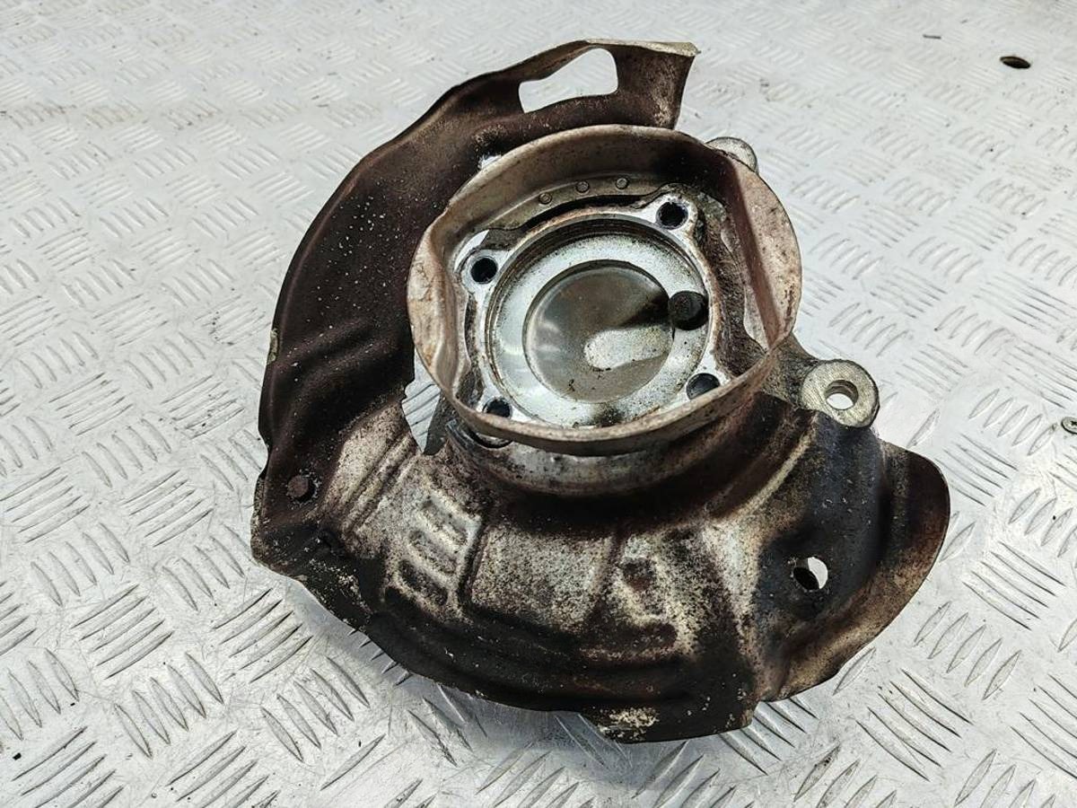 Поворотный кулак левый BMW E39, 1995 г., арт. 54952460