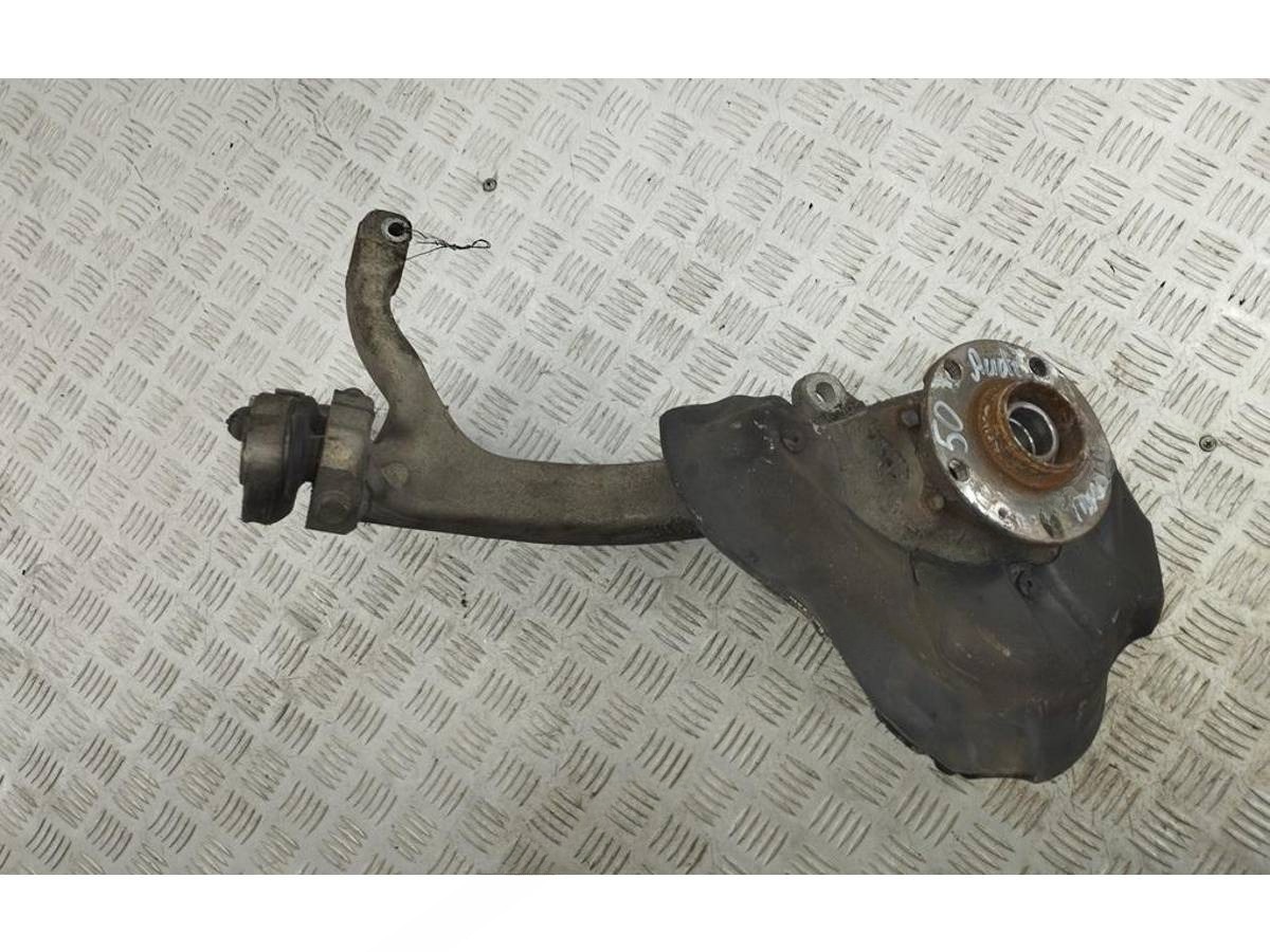 Поворотный кулак левый Audi A6 C6, 2004 г., арт. 55213981