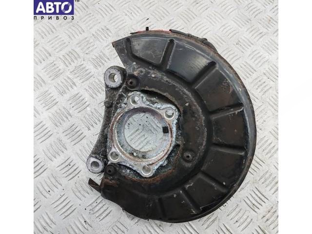 Поворотный кулак левый Volkswagen Passat B6, 2009 г., арт. 55384531