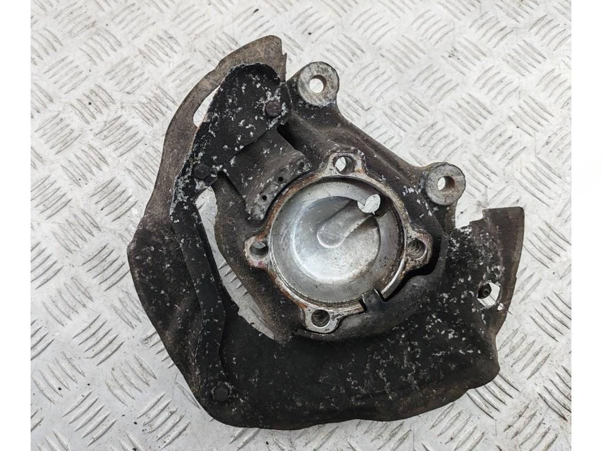 Поворотный кулак левый BMW E39, 1995 г., арт. 55384543