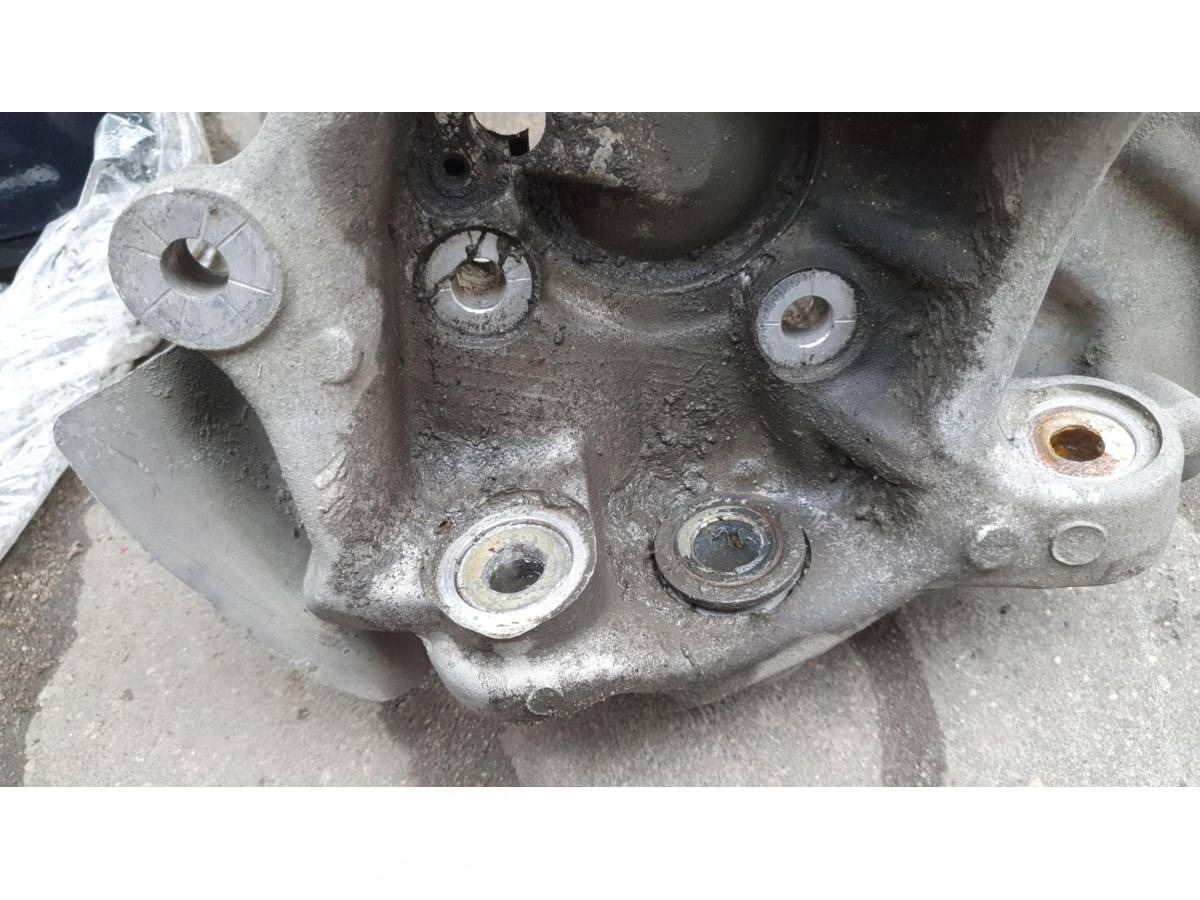 Поворотный кулак левый BMW E39, 2001 г., арт. 59057023, фото 3