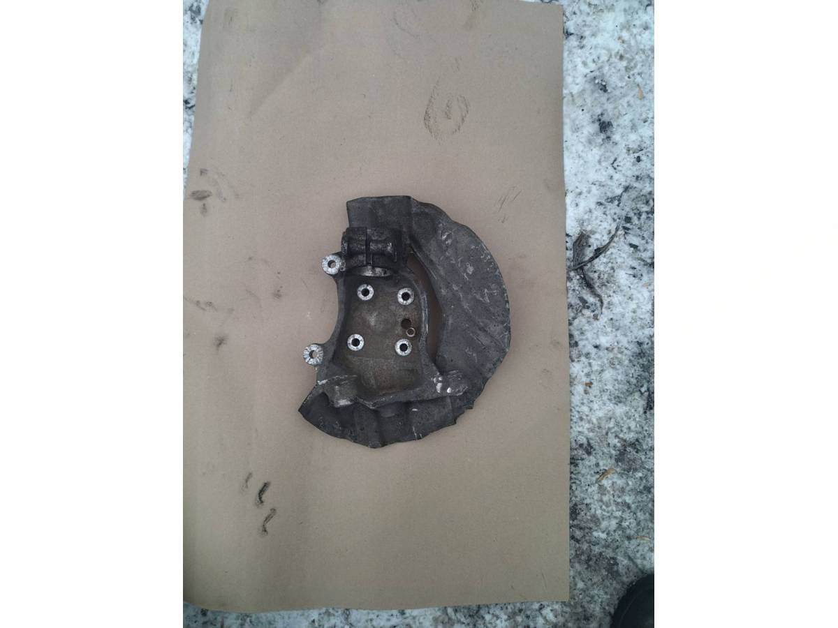 Поворотный кулак левый BMW E65/E66, 2008 г., арт. 59059405