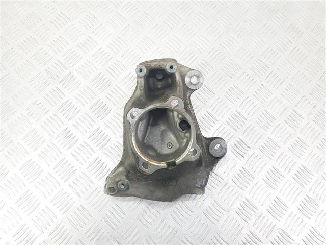 Поворотный кулак левый BMW F32/F33/GT F36, 2017 г., OEM 6858311, арт. 82566