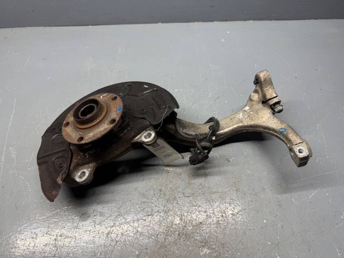 Поворотный кулак левый Audi A4 B6, 2003 г., OEM 8E0407241B, арт. B112146055_2