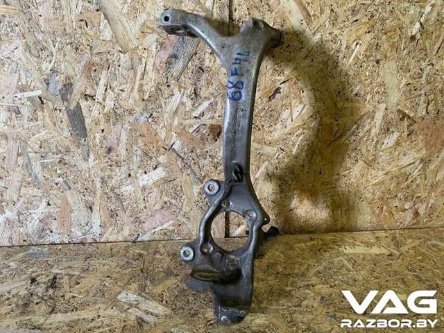 Поворотный кулак левый Audi A8 D3, 2009 г., OEM 4E0407257M, арт. B32314163