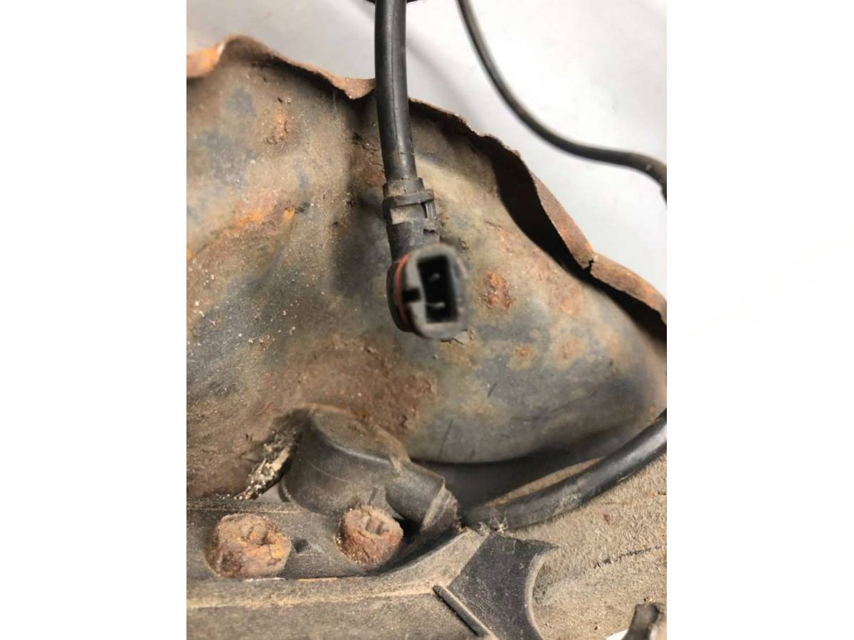 Поворотный кулак левый Mercedes E W210, 2002 г., OEM A2103300020, арт. B55531792_2, фото 6