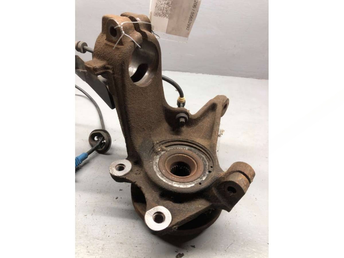 Поворотный кулак левый Peugeot 206, 2001 г., OEM 364675, арт. B55652992_2, фото 2