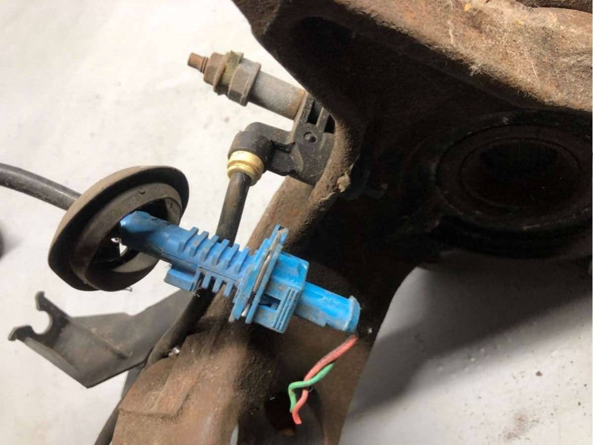 Поворотный кулак левый Peugeot 206, 2001 г., OEM 364675, арт. B55652992_2, фото 4