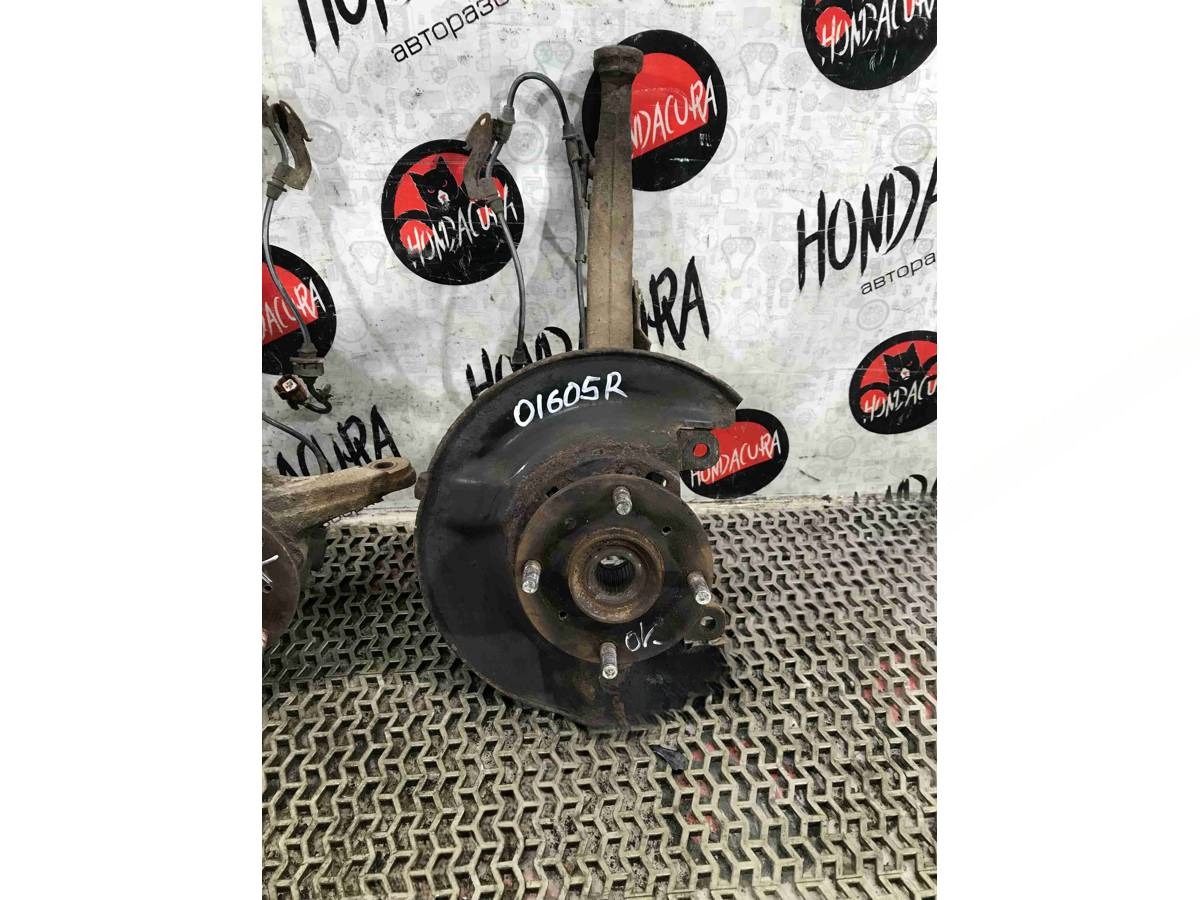 Поворотный кулак правый Honda Accord, 1999 г., арт. 01605-37165