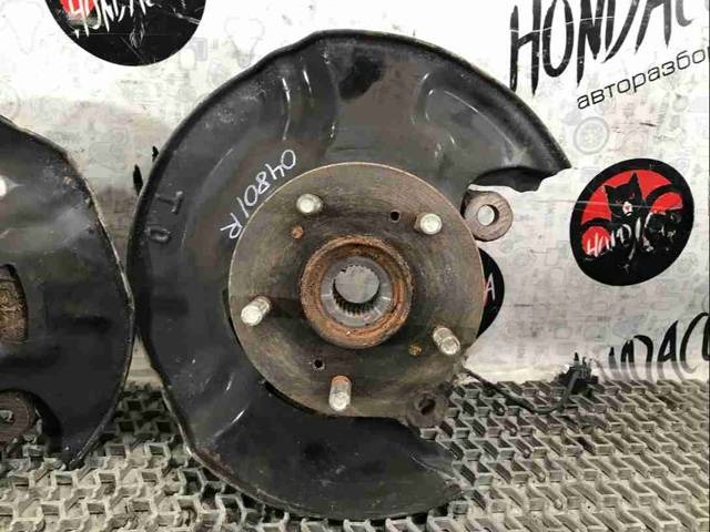 Поворотный кулак правый Honda CR-V, 2014 г., арт. 04801-15796