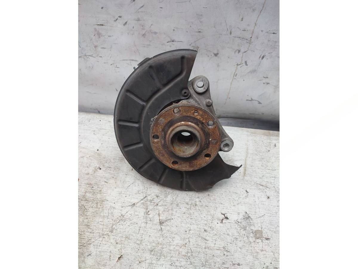 Поворотный кулак правый Volkswagen Passat B6, 2009 г., арт. 101788317