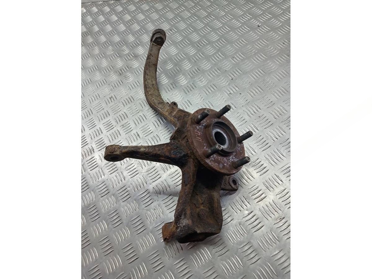 Поворотный кулак правый Mazda 6, 2002 г., арт. 103168486