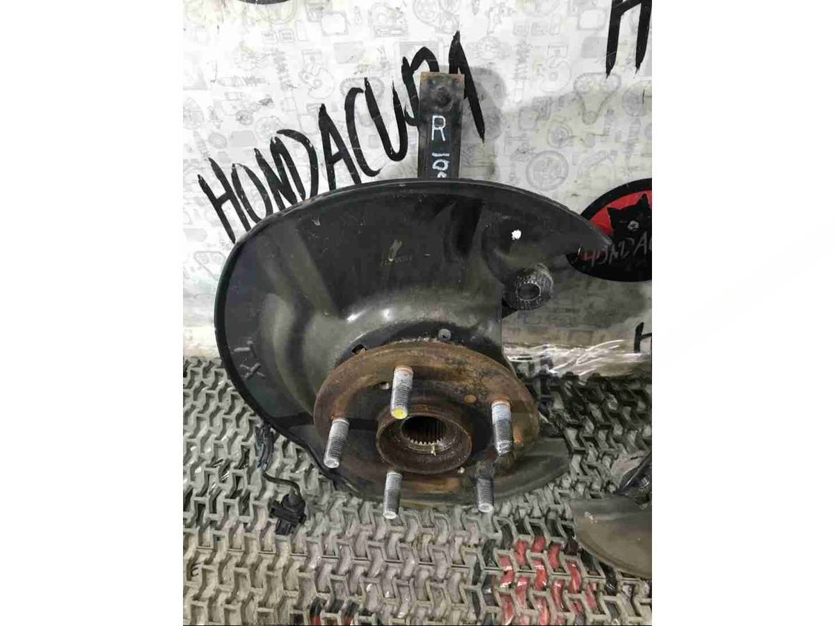 Поворотный кулак правый Acura RDX, 2014 г., арт. 10601-28327