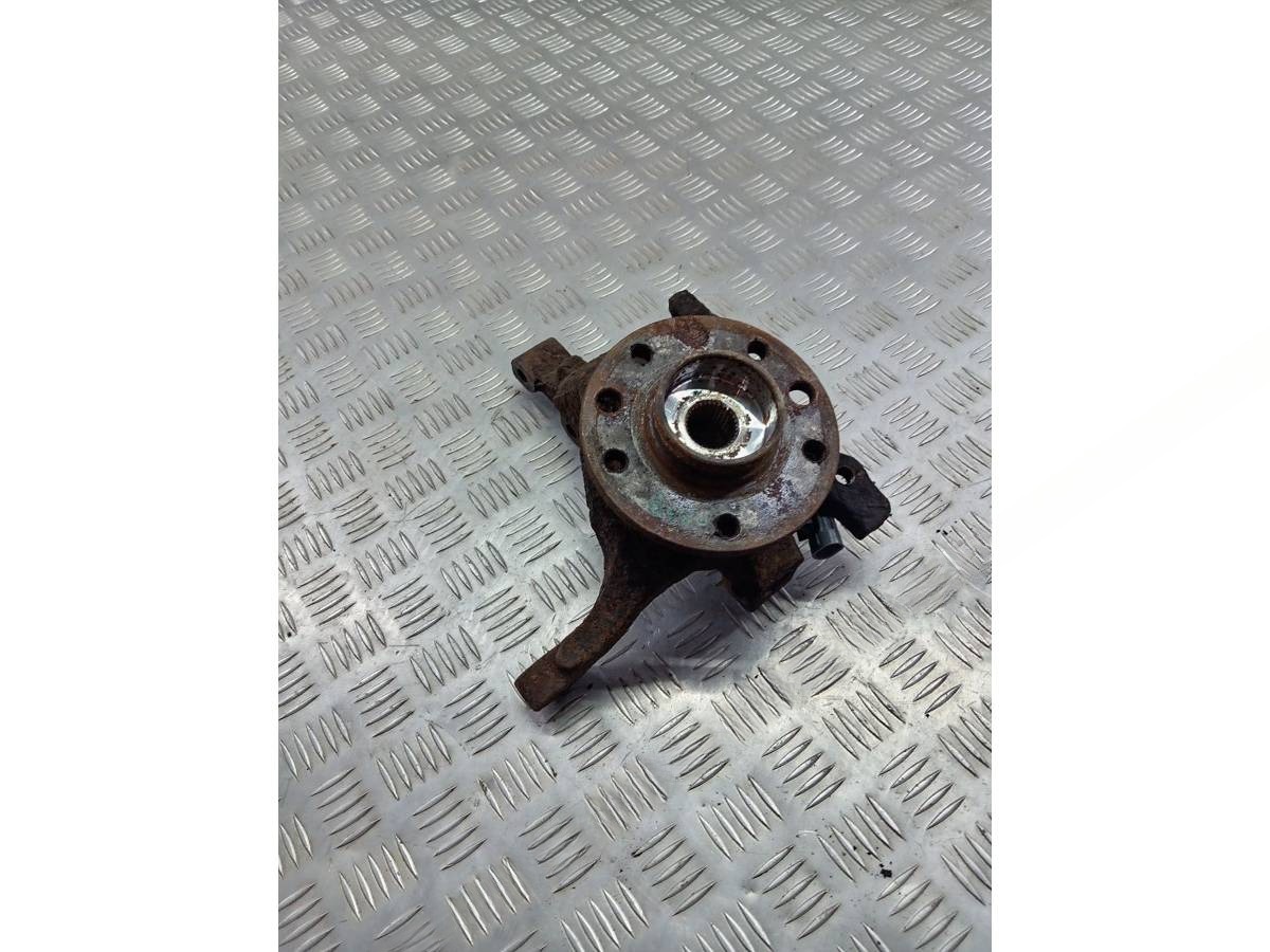 Поворотный кулак правый Opel Astra, 2000 г., арт. 114207285