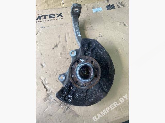Поворотный кулак правый Mercedes C W205, 2018 г., OEM 2052200, арт. 129608073