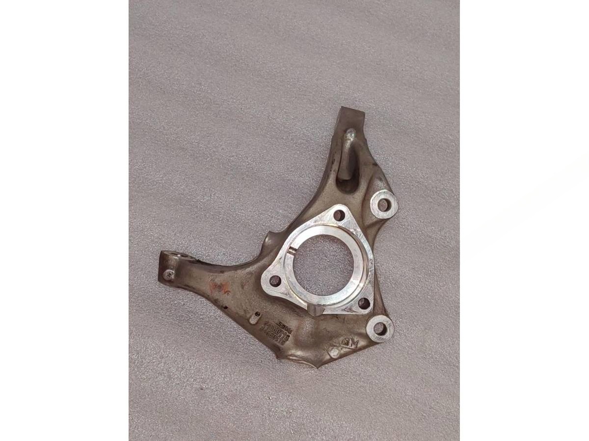 Поворотный кулак правый Cadillac XT5, 2021 г., OEM 84560116, арт. 17602