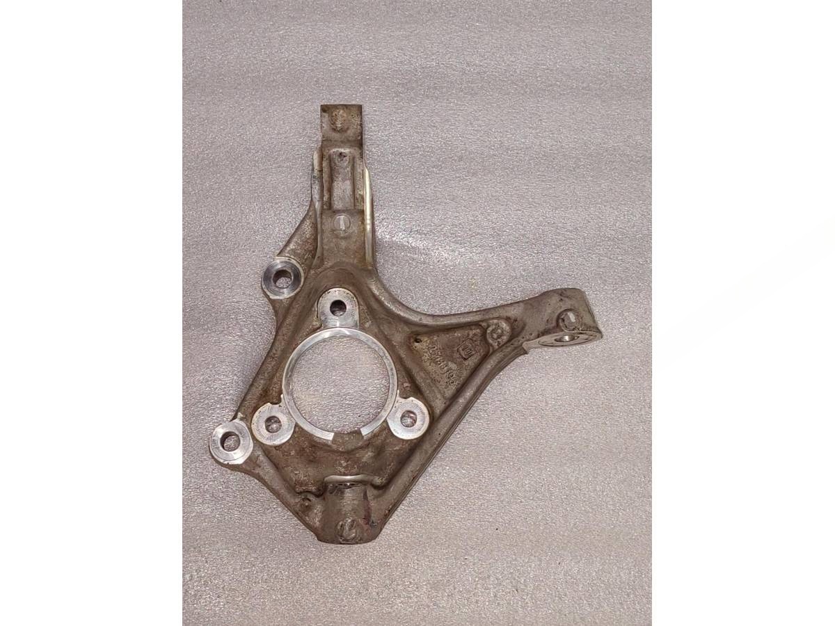 Поворотный кулак правый Chevrolet Equinox, 2025 г., OEM 26438196, арт. 20851