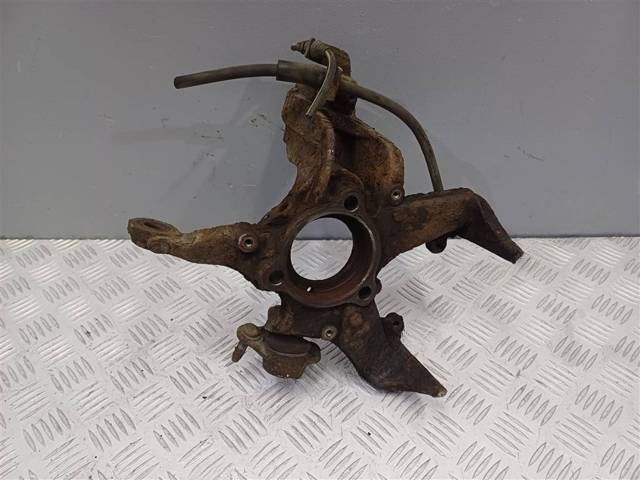 Поворотный кулак правый Ford Fusion, 2009 г., OEM 1K0407256T, арт. 23890