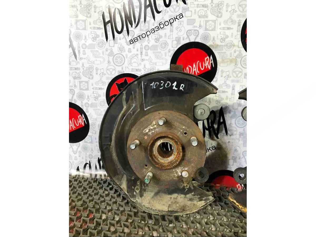 Поворотный кулак правый Acura RDX, 2011 г., арт. 4040-32227063-10302