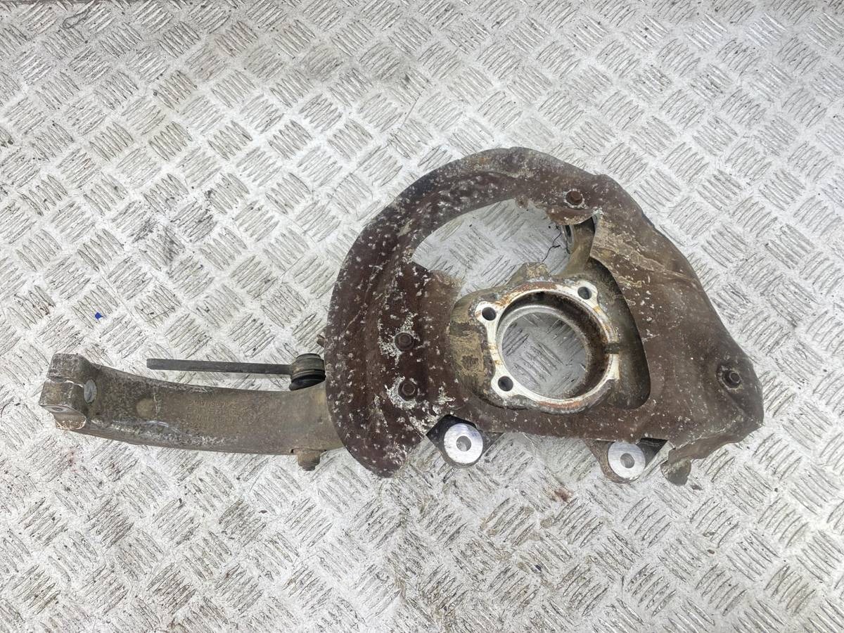 Поворотный кулак правый BMW X5 E70, 2006 г., арт. 53829201