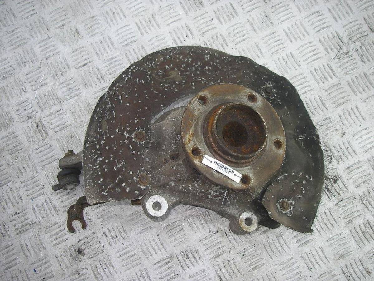 Поворотный кулак правый BMW E63/E64, 2004 г., OEM 6762018, арт. 54143124