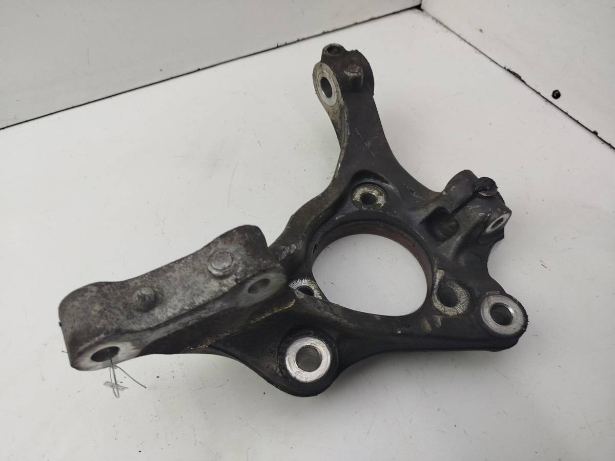 Поворотный кулак правый Opel Insignia, 2009 г., OEM 13243520, арт. 54979459