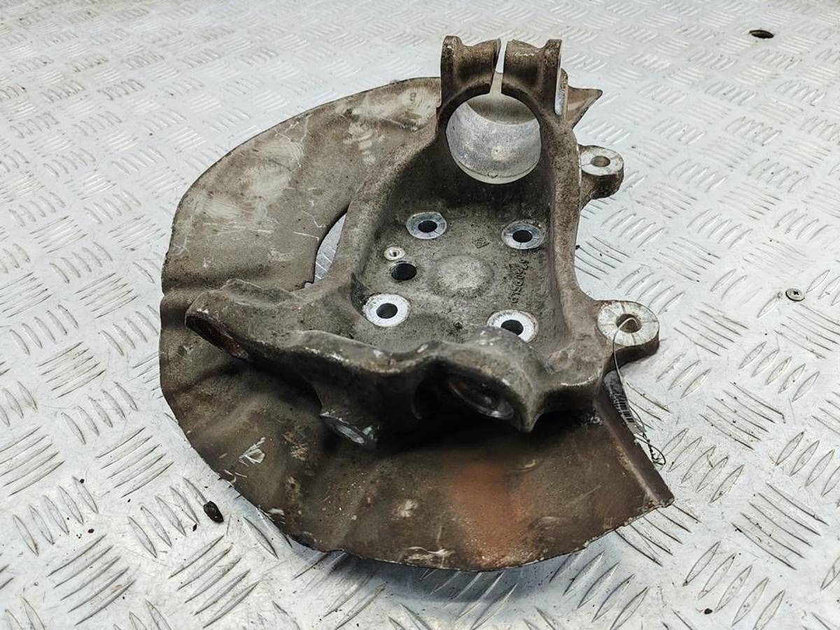 Поворотный кулак правый BMW E60/E61, 2003 г., арт. 55238848