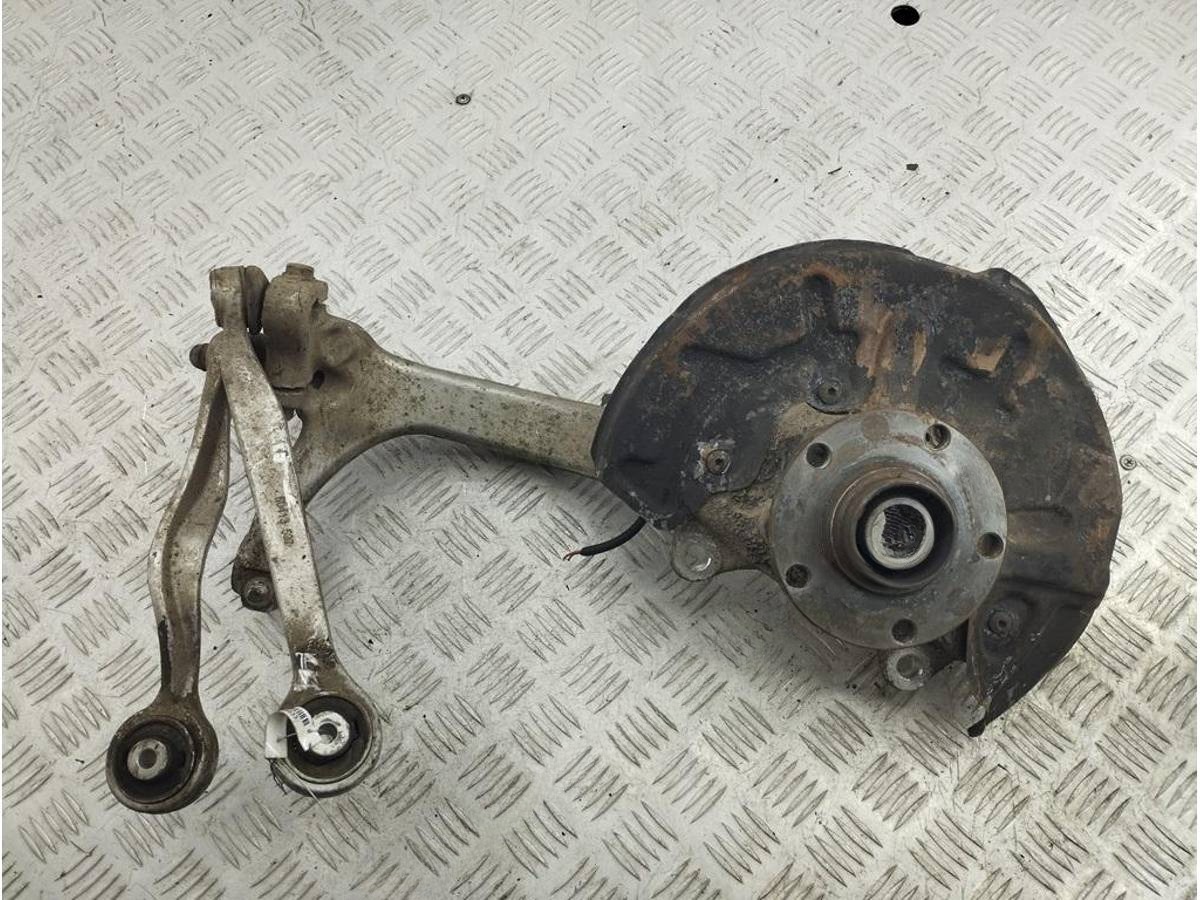 Поворотный кулак правый Audi A4 B6, 2001 г., OEM 8E0407241B, арт. 55299033